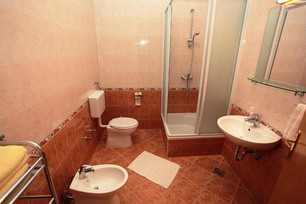 Apartments Akmadzic マカルスカ エクステリア 写真