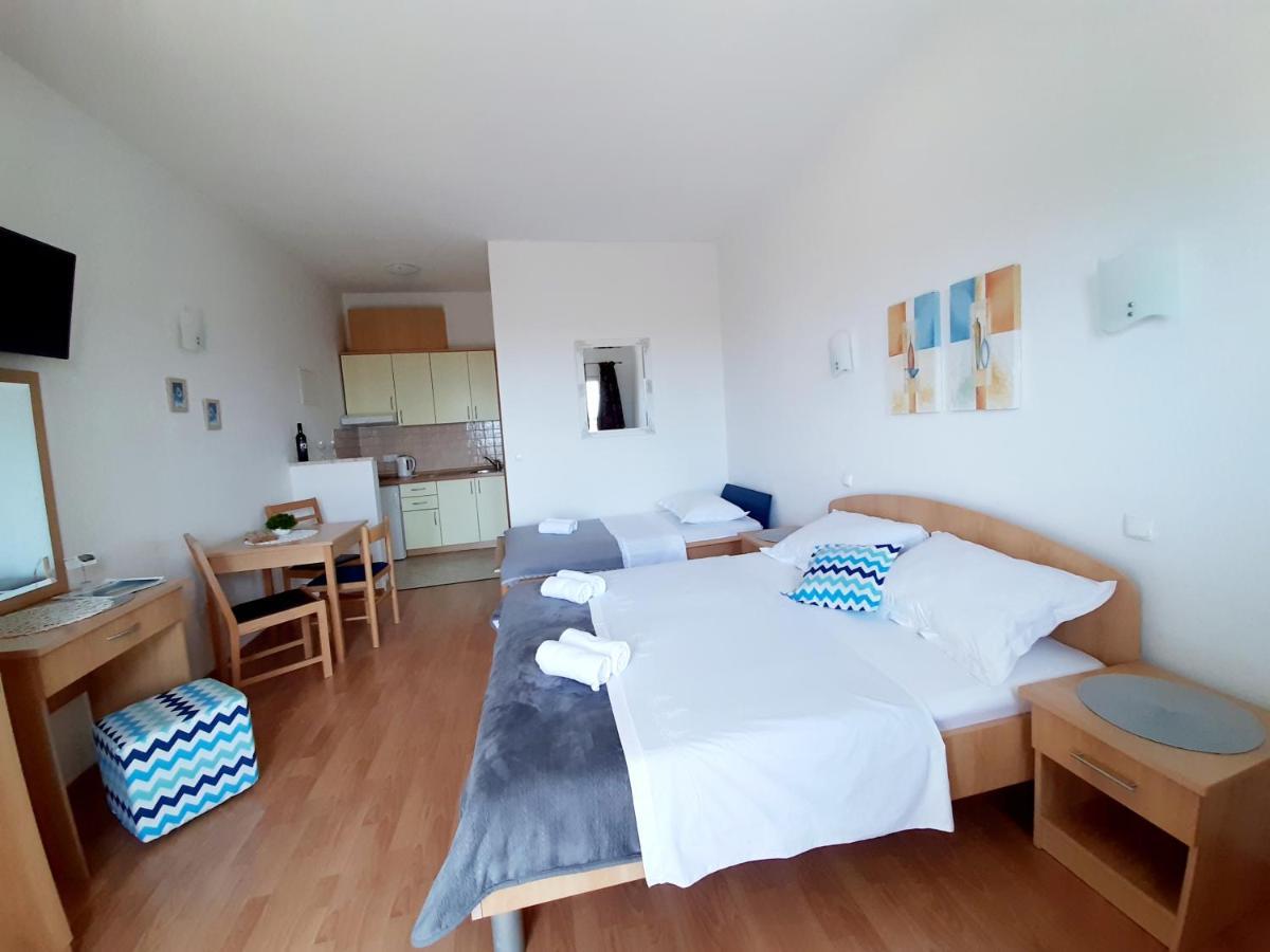 Apartments Akmadzic マカルスカ エクステリア 写真