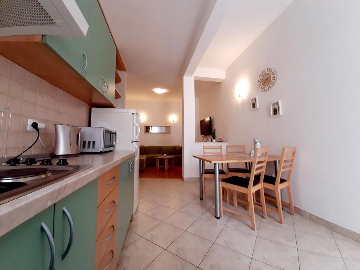 Apartments Akmadzic マカルスカ エクステリア 写真